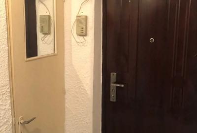 Apartament cu 3 camere decomandat în Central - 1