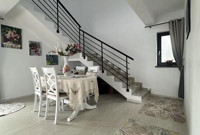 Casă cu 4 camere cu Teren 420 Mp în Bucium