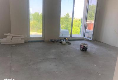 Apartament cu 3 camere semidecomandat în Central - 3