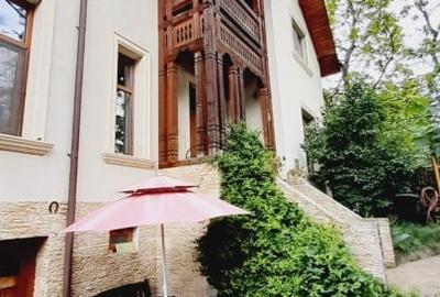 Casa 5 camere, D+P+M, ultracentral, zona deosebita, Campina, Prahova