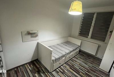 Apartament cu 3 camere semidecomandat în Central - 2