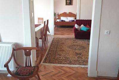 Apartament cu 3 camere semidecomandat în Central - 7