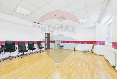 Birou, de 183 mp, în Vitan - 2