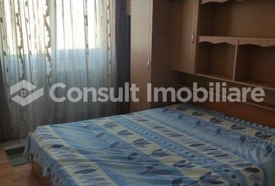 Apartament cu 3 camere semidecomandat, mobilat în Mănăștur