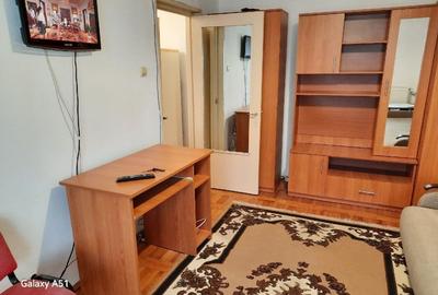 Proprietr, inchiriez garsoniera 32mp, central, confort 1,etaj 3, balcon, complet - 5