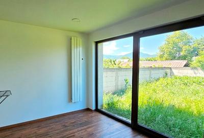 Casă cu 6 camere cu Teren 1100 Mp în Sud - 10