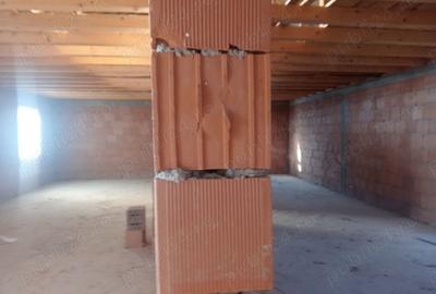 Casă cu 4 camere în Bozioru - 4