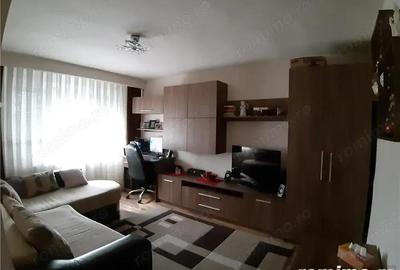 Apartament cu 2 camere decomandat în Steaua