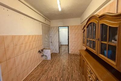 // 2 CAMERE// BULEVARDUL REPUBLICII// - 10