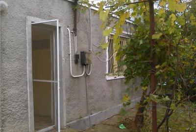 Casă cu 3 camere în Filipeștii de Pădure - 9