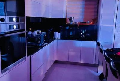 Apartament cu 3 camere decomandat în Central - 2