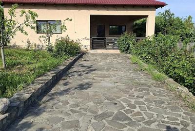 Casă cu 4 camere cu Teren 1000 Mp în Central