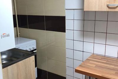 Garsonieră semidecomandată în Florilor - 1