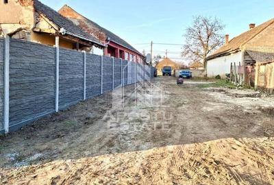 Teren de 847 mp, în Zădăreni