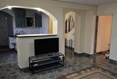 Apartament cu 4 camere decomandat în Central - 4