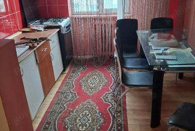 Apartament cu 3 camere decomandat în Central - 1