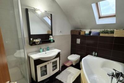 Apartament cu 3 camere decomandat în Central - 24