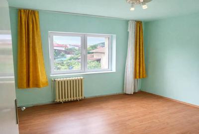 Apartament cu 4 camere decomandat în Dâmbul Rotund - 1