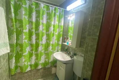 Bdul.1 Decembrie 1918.Apartament 3 camere. - 4