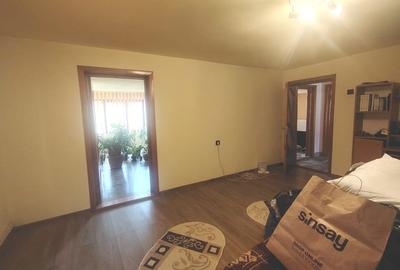 Casa spatioasa + teren 4800 mp, deschidere la 2 strazi - ideal locuit/investitie - 4