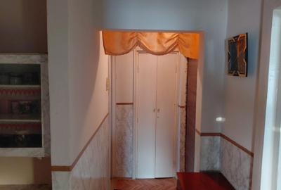 Apartament cu 3 camere decomandat în Central - 1