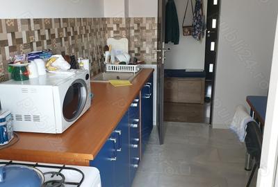 Apartament cu 3 camere decomandat în Central - 1