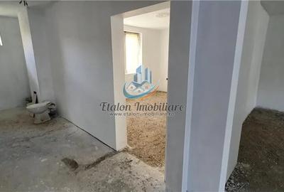 Apartament 3 camere, parter, Calea Romanului - 2