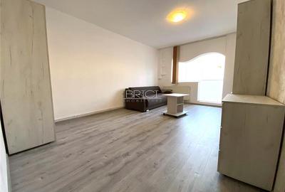 Apartament cu 2 camere decomandat, mobilat în Tractorul - 3