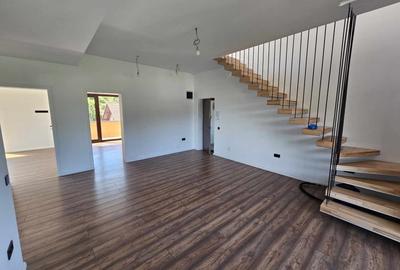 Apartament 7 Camere, 165mp, Pe 2 Nivele, Zona VIVO - 3