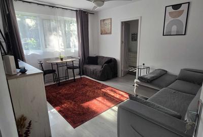 Apartament cu 2 camere semidecomandat în Republicii