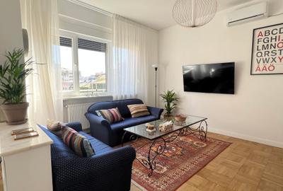 Inchiriere apartament 3 camere zona Batistei Universitate - 1