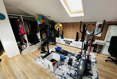 Casă cu 6 camere cu Teren 239 Mp în Ghencea