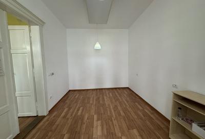 Inchiriere camera 14,30 mp - ultracentral, str. Alba Iulia, etaj 1 - 2