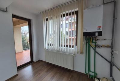 Apartament cu 5 camere decomandat în 1 Mai - 2