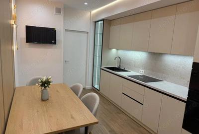 De vanzare apartament cu 2 camere in zona Soarelui - 3
