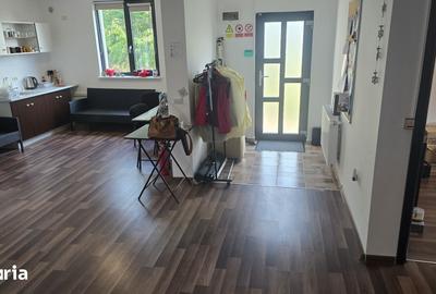 Casă cu 4 camere cu Teren 245 Mp în Miroslava