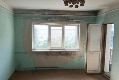 Apartament cu 2 camere decomandat în Buzaului