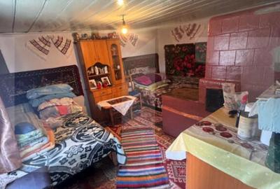 Casa batraneasca locuibila cu teren generos Ghilane - 2