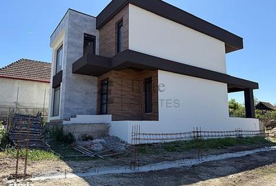 Casă cu 4 camere în Spitalul Județean - 1