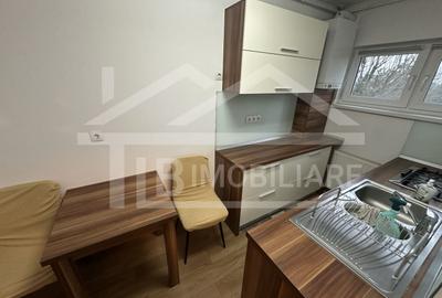 Apartament cu 2 camere decomandat în Cornișa - 8