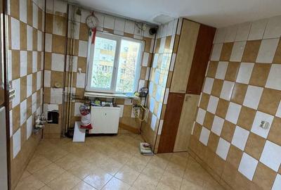 Apartament cu 4 camere semidecomandat în Apusului - 3