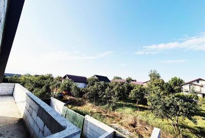 Vila de vanzare cu priveliste frumoasa - 10