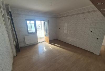Apartament cu 2 camere decomandat în Călărași - 4