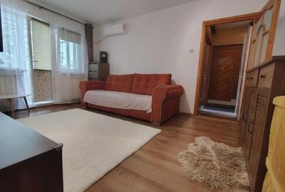 Apartament cu 2 camere semidecomandat, mobilat în Canta