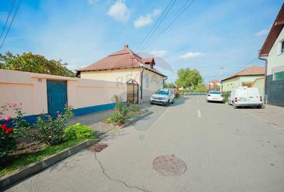Casa cu 2 camere de vanzare in zona Iosia Strada Artarilor - 2
