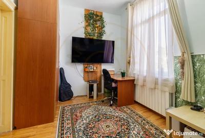 Apartament cu 4 camere decomandat în P-ța Unirii - 9