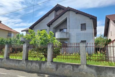 Vila mare, 520 mp, teren mare, 1100 mp, Ghiroda-Timisoara!