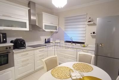 Casă individuală cu 6 camere cu Teren 500 Mp în Central - 2