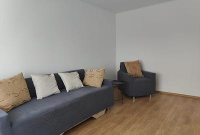 Apartament cu 3 camere decomandat în Giurgiului
