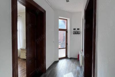 Spațiu comercial, de 101 mp, în Central - 4